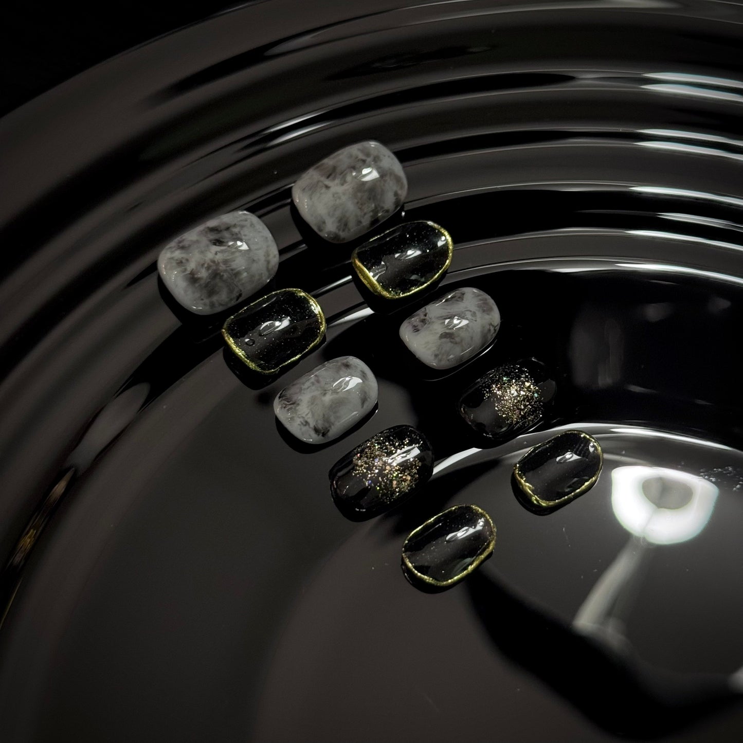 《水墨黑金》Ona034