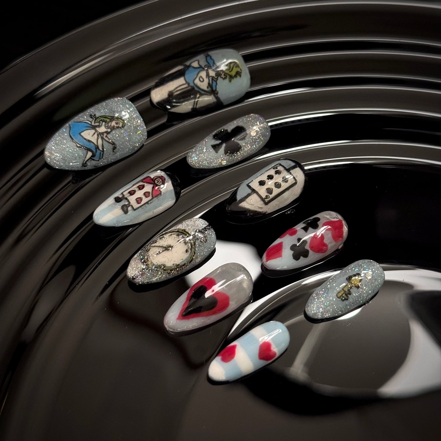 《愛麗絲夢遊仙境》Ona044